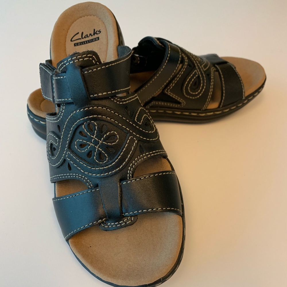 New Clarks sandals. Size 7